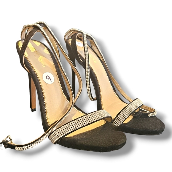 Womens heels - Picture 2 of 4